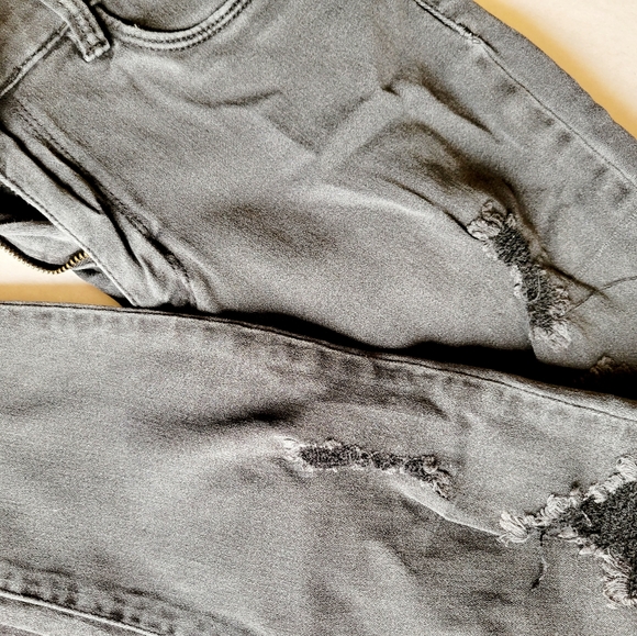 Pac Sun Soft Black Distressed Jeggings - Picture 4 of 7